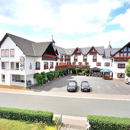 Hotel - Restaurant Berghof Berghausen  Bagian luar foto